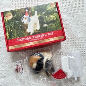 Christmas Dog Needle Felting Kit New In Box